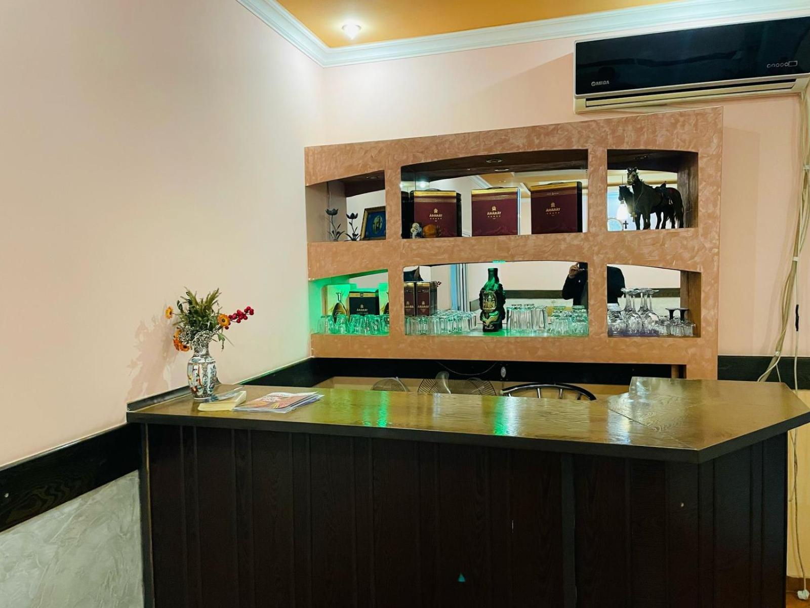Aero Hotel Tour Armenia P'arak'ar Экстерьер фото